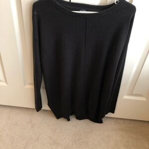 Black long sleeves sweater